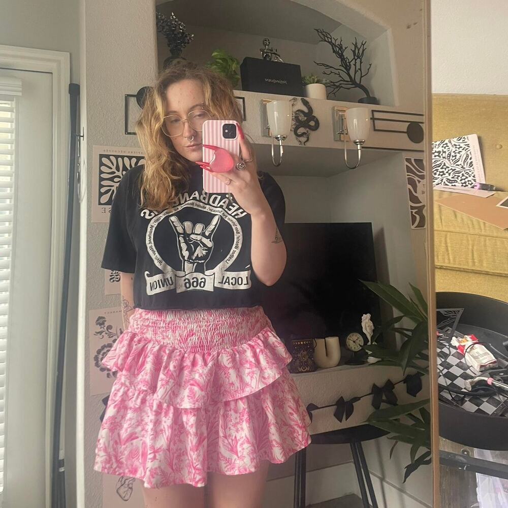 Summer pink and white ruffle mini skirt